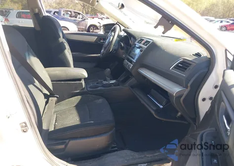 2016 Subaru Outback 2.5I Premium z USA, uszkodzony, nr VIN 4S4BSBFC8G3346236